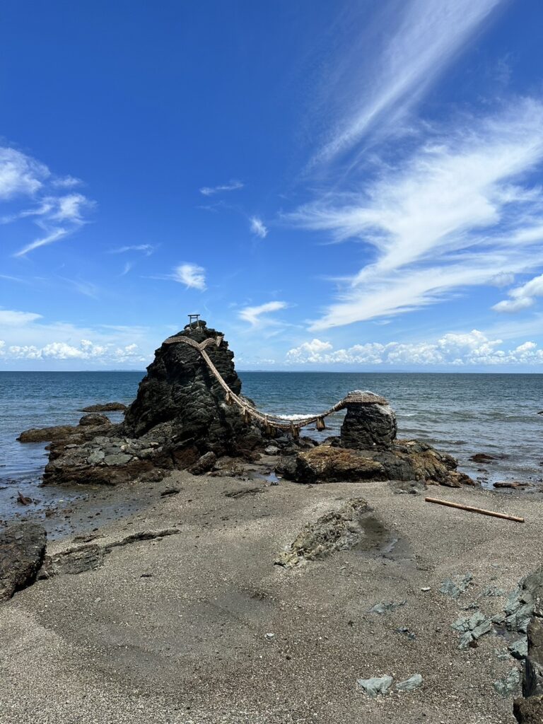 夫婦岩